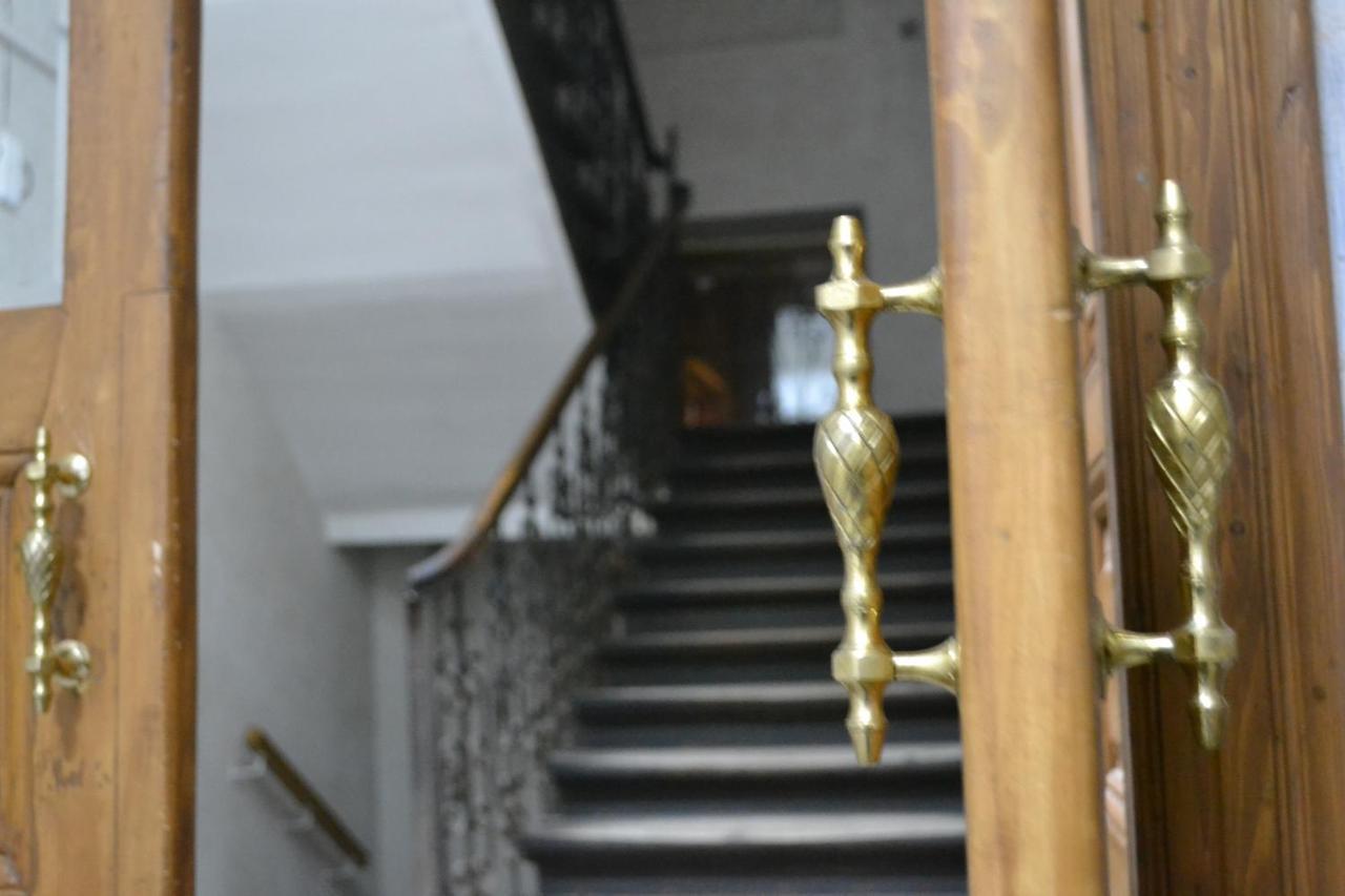 Lux Apartament На Левицького Lviv Exterior foto